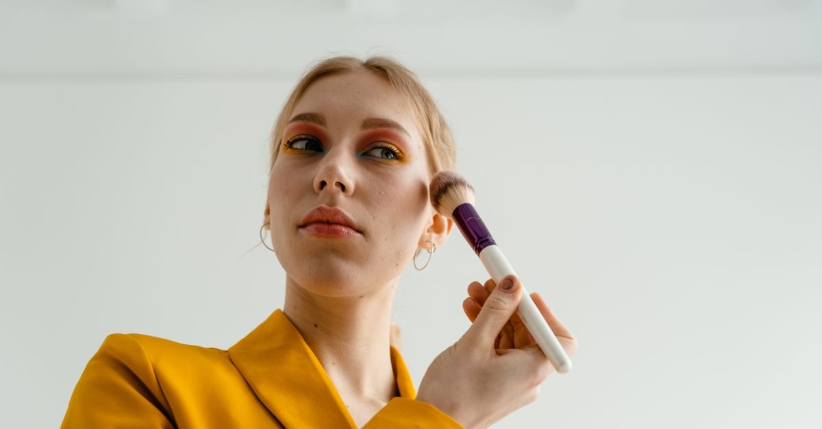 Der perfekte Rouge-Pinsel: So gelingt cremiges Rouge wie vom Profi