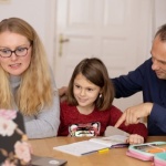 Familienorganisation im Check: Gemeinsam regelmäßig prüfen, was im Alltag wirklich funktioniert