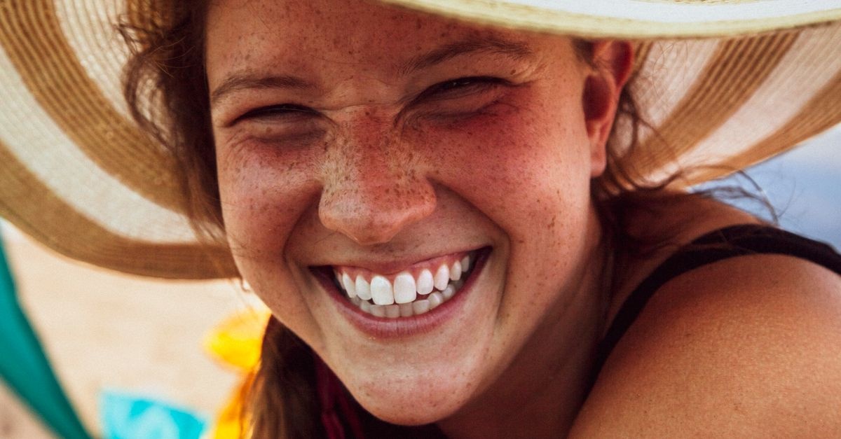 Strahlende Haut trotz Säurepeeling: So gelingt der perfekte Sonnenschutz