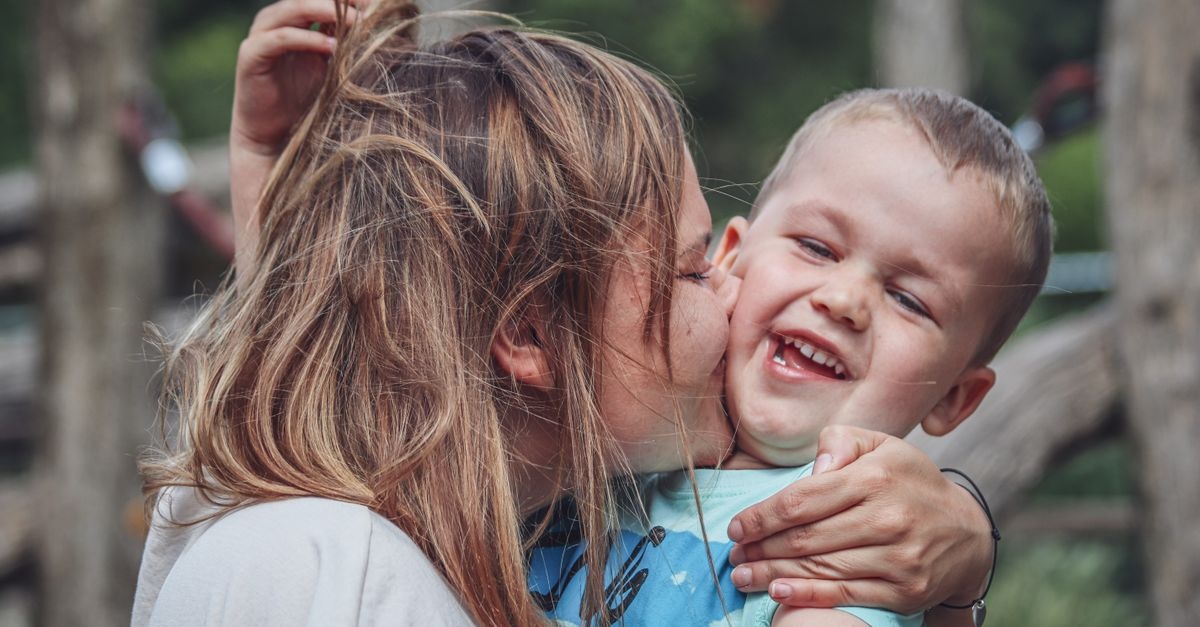 Patchwork-Familie ohne Druck: Warum Zuneigung zu Stiefkindern Zeit braucht