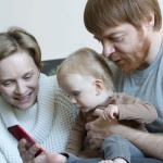 Sanft ankommen in der Kita: Wie Eltern die Eingewöhnung liebevoll begleiten