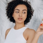 Sonnencreme trifft Gesichtsöl: So kombinierst du SPF & Pflege für strahlende Haut